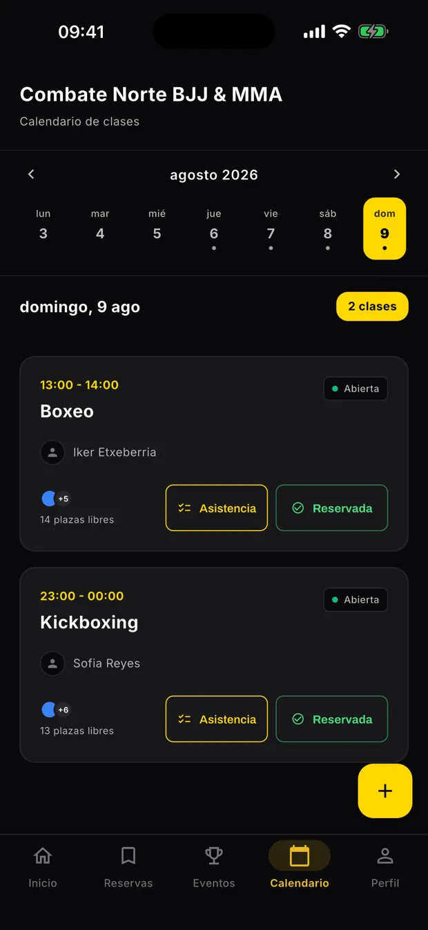 Calendario semanal de clases en la app de XFight